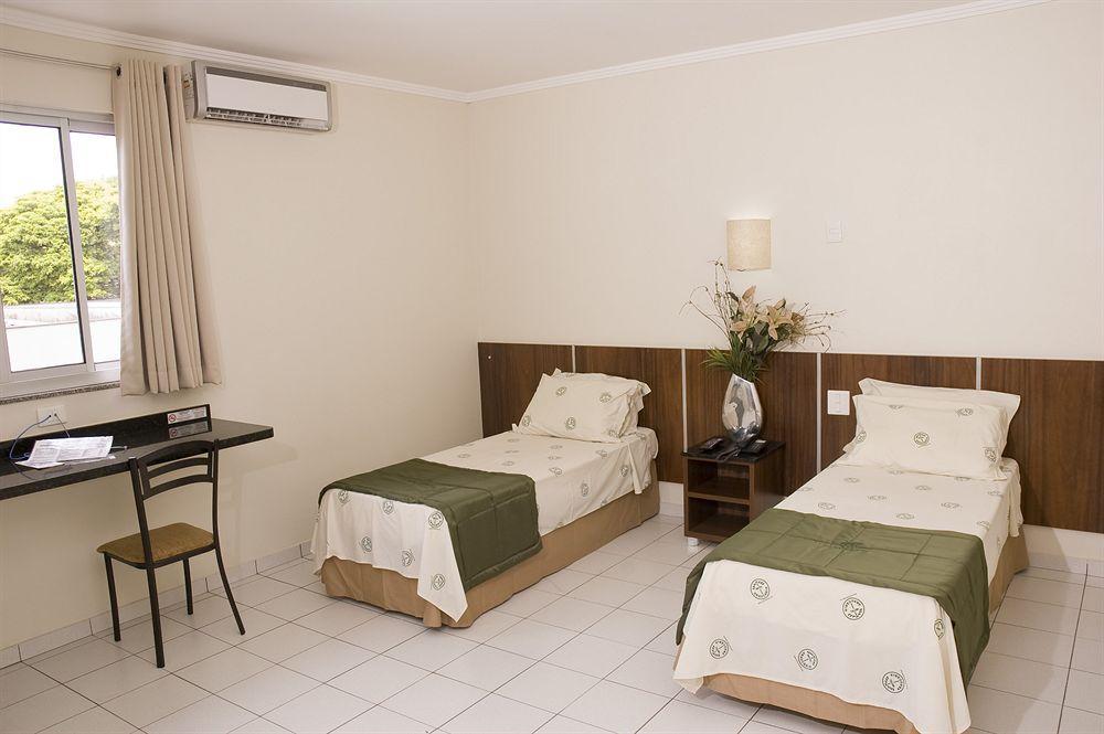 Araucaria Hotel Business - Maringá Eksteriør billede