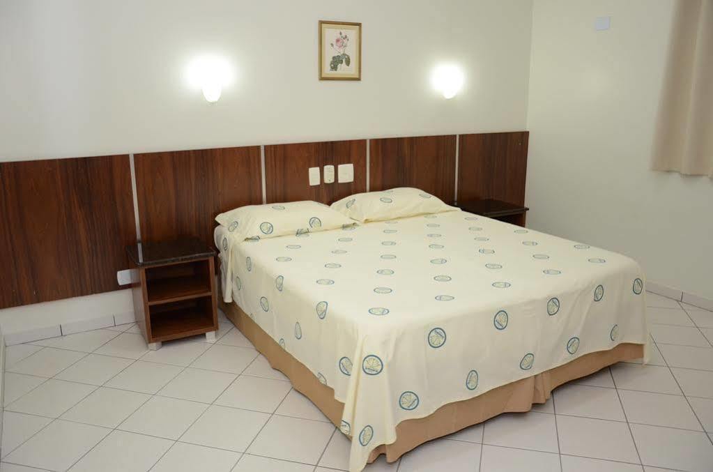 Araucaria Hotel Business - Maringá Eksteriør billede