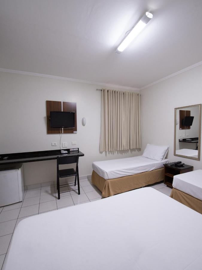Araucaria Hotel Business - Maringá Eksteriør billede