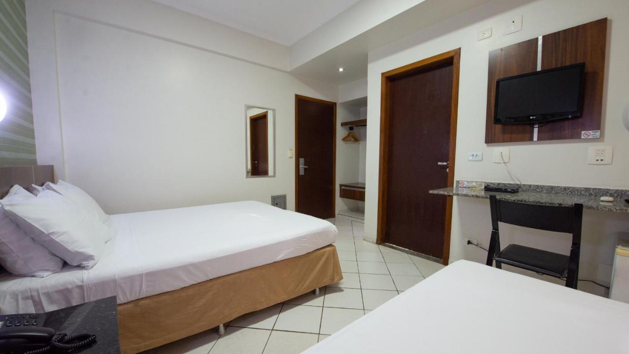 Araucaria Hotel Business - Maringá Eksteriør billede