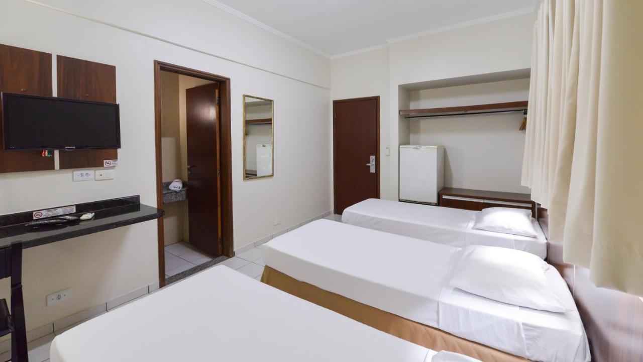 Araucaria Hotel Business - Maringá Eksteriør billede