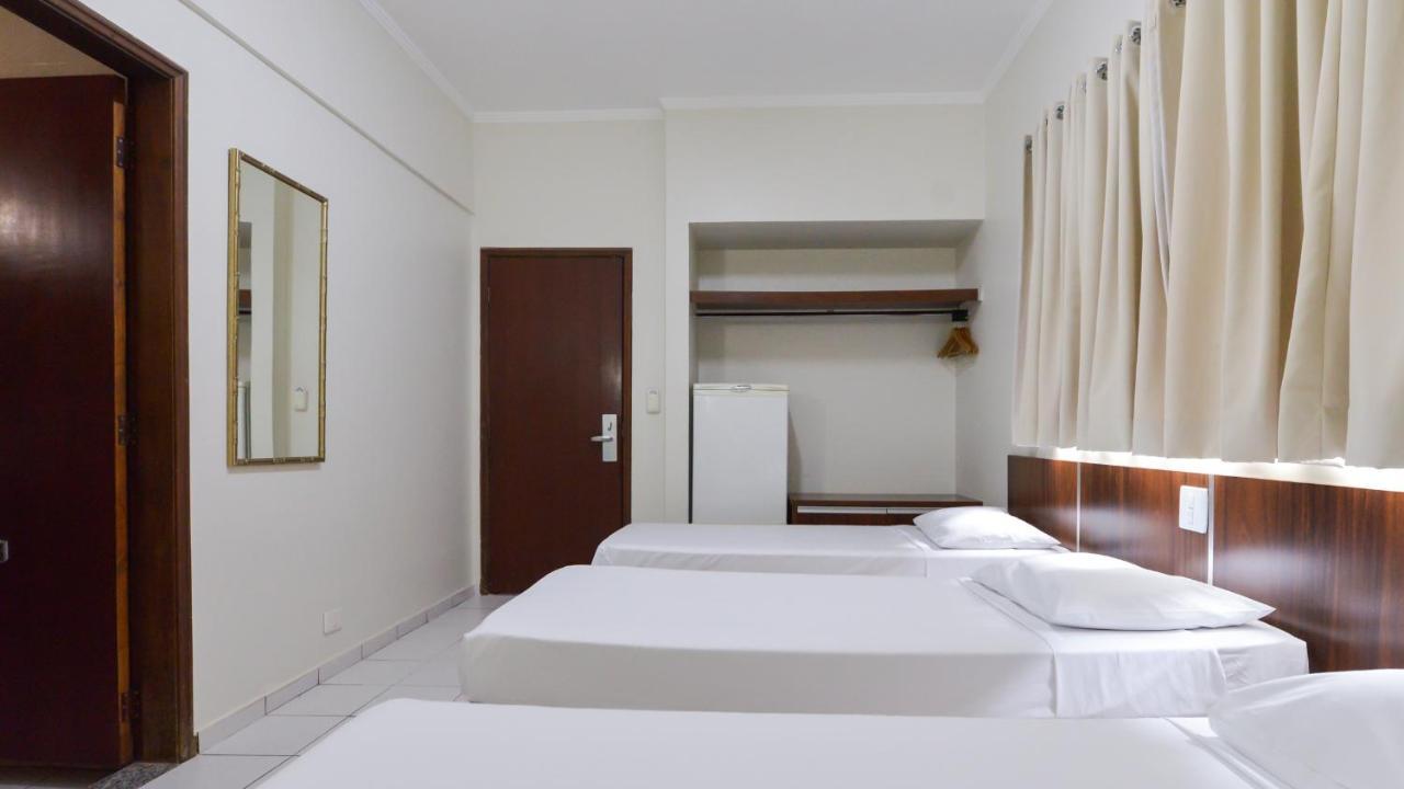 Araucaria Hotel Business - Maringá Eksteriør billede